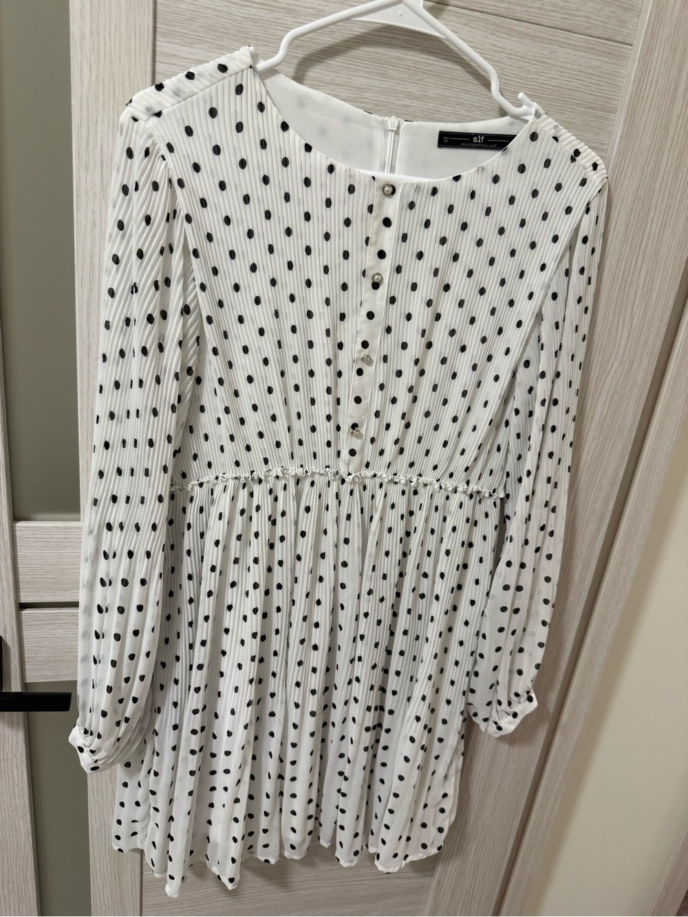 S.I.F. White Long-Sleeve Polka Dot Pleated Mini Dress